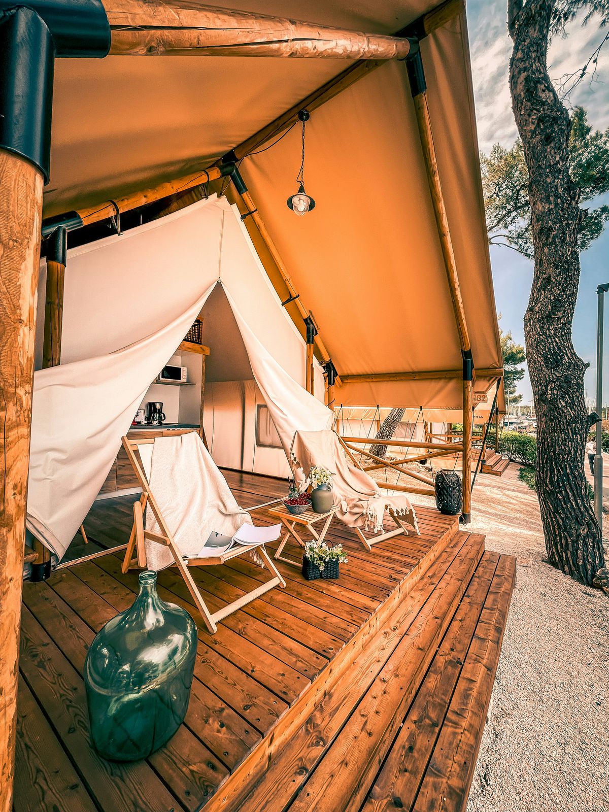 Glamping eco-luxury